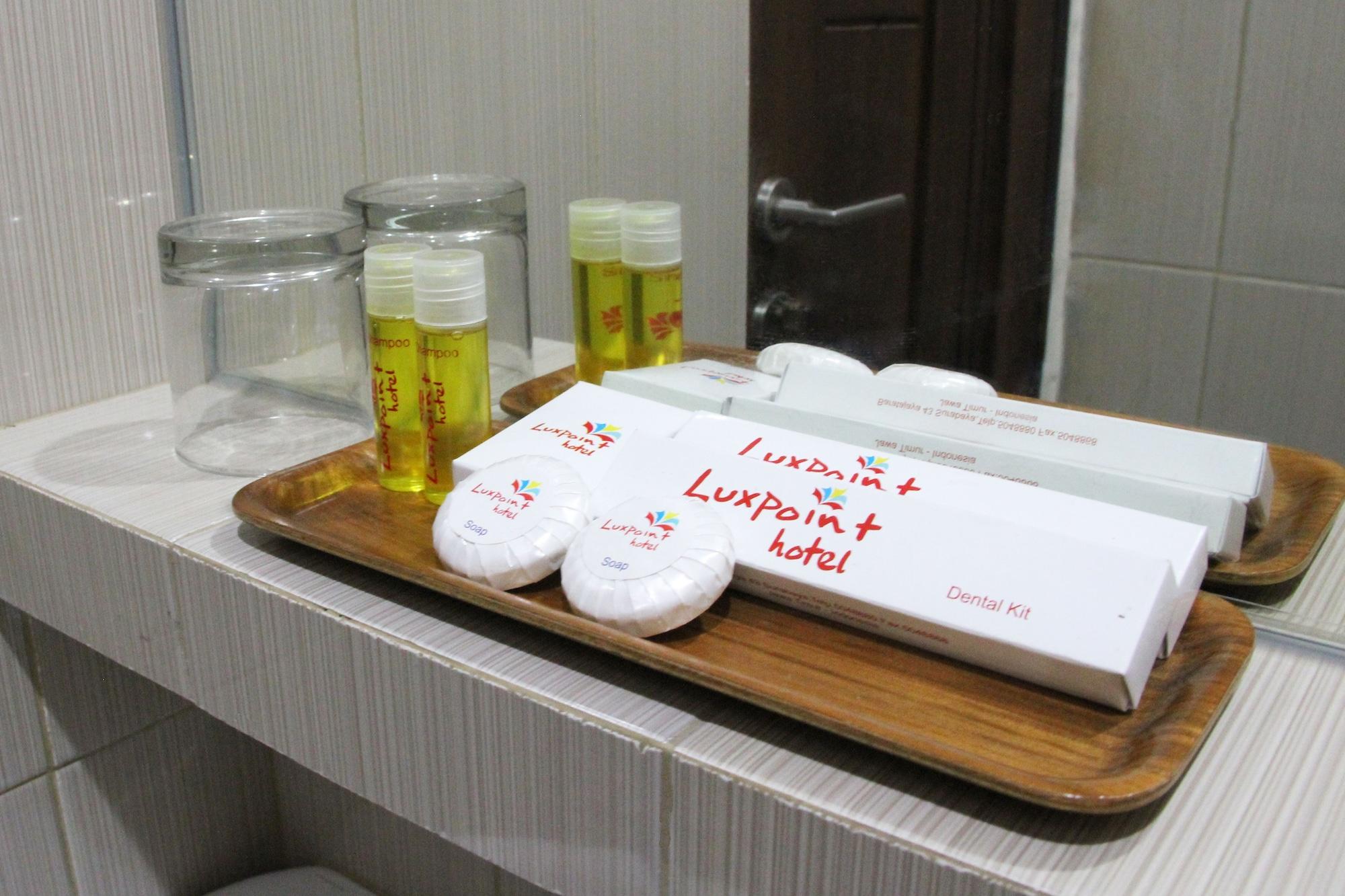 Luxpoint Hotel Baratajaya Surabaya Eksteriør billede