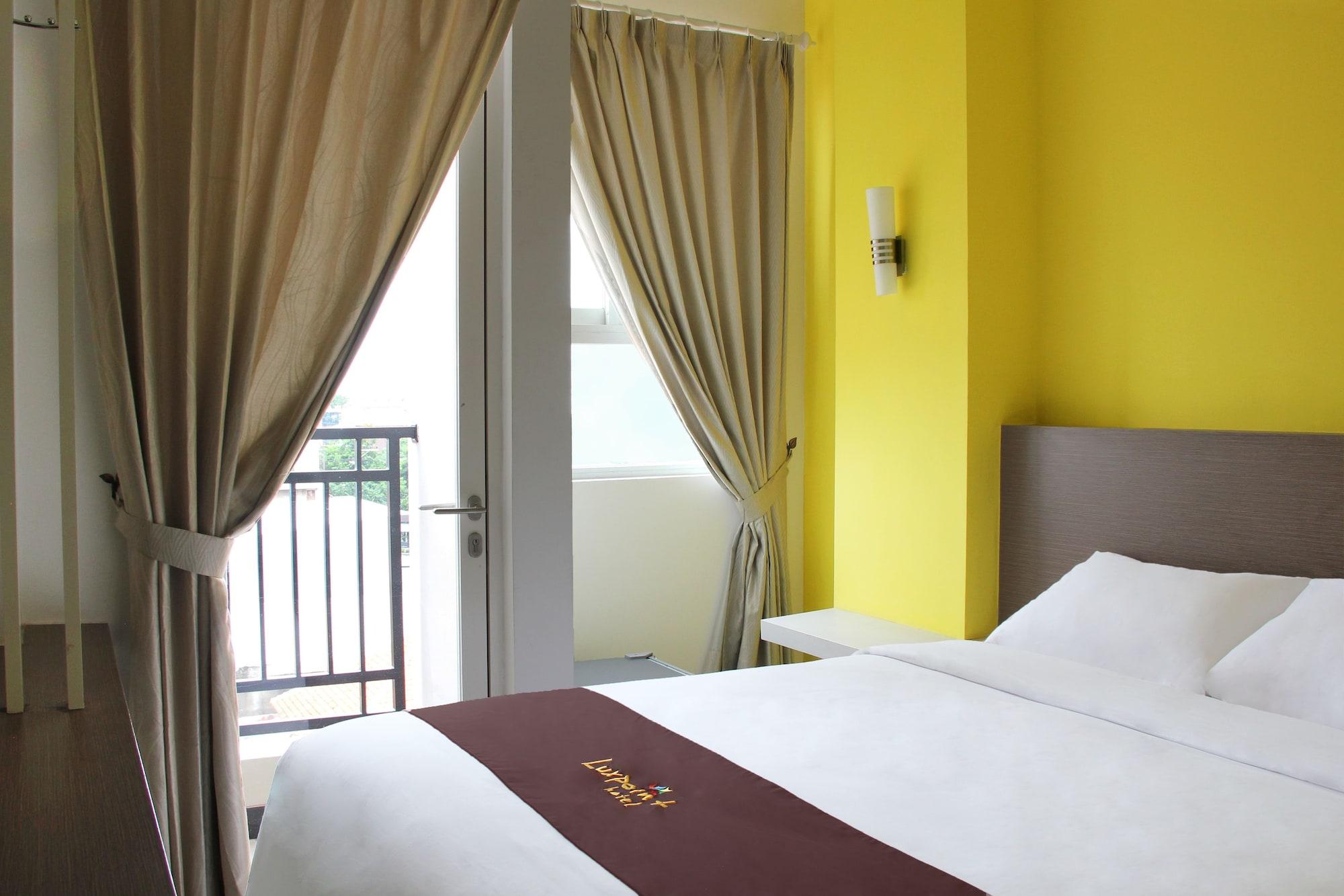 Luxpoint Hotel Baratajaya Surabaya Eksteriør billede