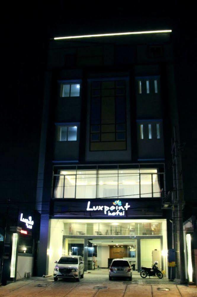 Luxpoint Hotel Baratajaya Surabaya Eksteriør billede